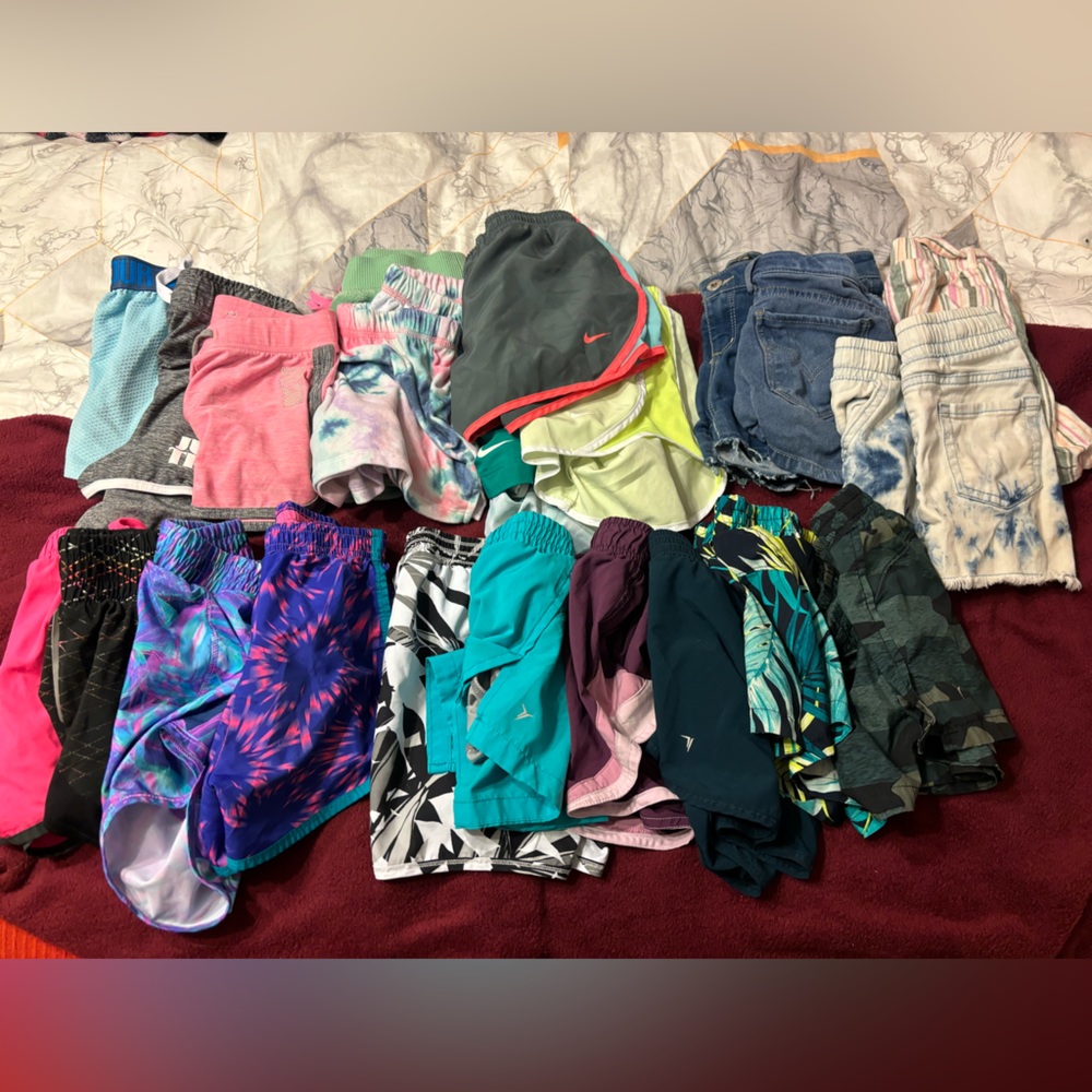 Girls athletic shorts. Mostly size 6-7.